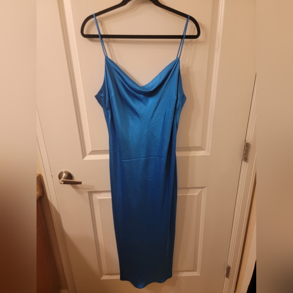 Satin Scoopneck Midi Slip Dress
